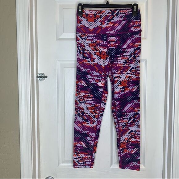 Aerie Womens Cropped Leggings Blue Orange Chevron Mid Rise Elastic Waist Size M - Picture 1 of 9